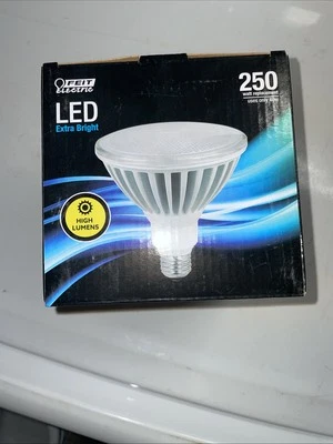 Feit Electric PAR38DM3750K5LD 40W 5000K 3750 Lumens PAR38 LED Light Bulb - Image 1 of 4