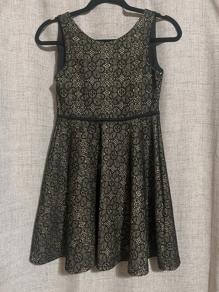 Vestido Bloome Niñas Dorado Y Negro Flores Brillo Talla 12 Foto 1 de 2