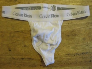 RARE VINTAGE Calvin Klein Mens Body Cotton Thong White Medium U1061 - Picture 1 of 2