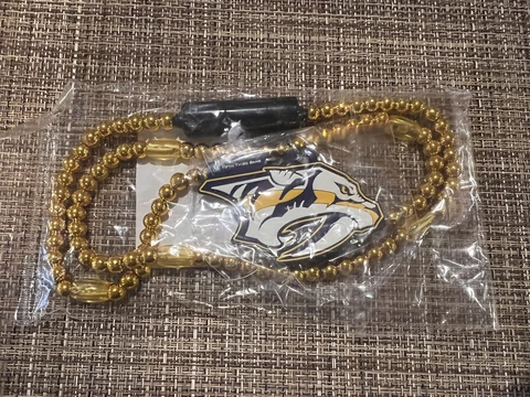 Nashville Predators Gold-Beaded LED Necklace Light-Up NHL Cover
