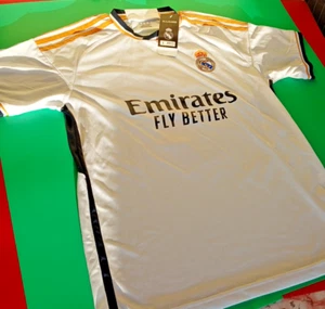 REAL MADRID #5 BELLINGHAM FOOTBALL JERSEY TOP LARGE. JE1 - Picture 1 of 11