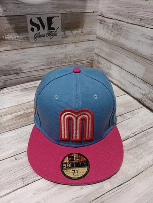Gorra de béisbol New Era 59fifty ajustada talla 7-1/2 logotipo de México logotipo azul y rosa. Foto 1 de 4