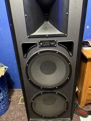 2 welton pro studio mach 2 speakers/ subwoofers - Image 1 of 3