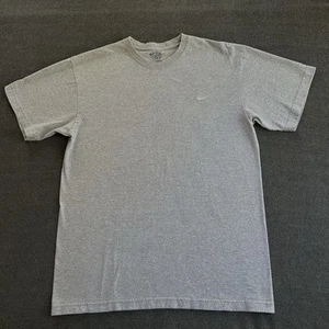 Nike T-Shirt Mens Size M Loose Fit Short Sleeve Embroidered Swoosh Gray Heather - Picture 1 of 7