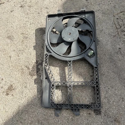 Diffuser, Radiator Fan for Ford Transit 2002 Genuine OEM - Image 1 of 4