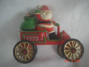 SCHÖN!  1979 Hallmark Here Comes Santa Motor Car Ornament #1 in Serie ohne Box - Bild 1 von 9