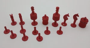 Antike knochengeschnitzte Schachfiguren (rot/schwarzes Seitenset) siehe Bilder - Bild 1 von 8