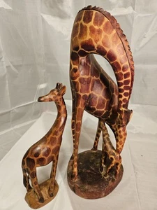 Large Hand Carved Giraffe With Two Smaller Giraffes African Safari Statues Vtg - Picture 1 of 8