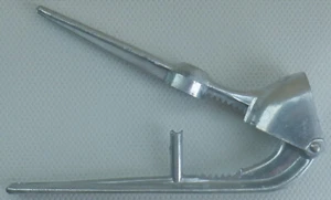 Aluminium Garlic Press Cherry Pitter Nutcracker Kitchen Utensil Retro Taiwan - Picture 1 of 12