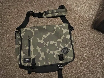 Vans Camo Laptop/travel Shoulder Bag,19in / 12in Bnwot - Image 1 of 4