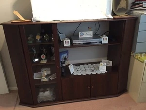 ENTERTAINMENT TV /DISPLAY CABINET - Picture 1 of 2