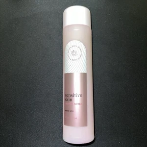 Bath & Body Works Sensitive Skin Colloidal Oatmeal Bubble Bath 10.75 FL OZ - Picture 1 of 2