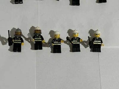 LEGO Town City Firefighter x5 Accessories Helmets Tools Firemen Minifigure Lot - Image 1 of 2