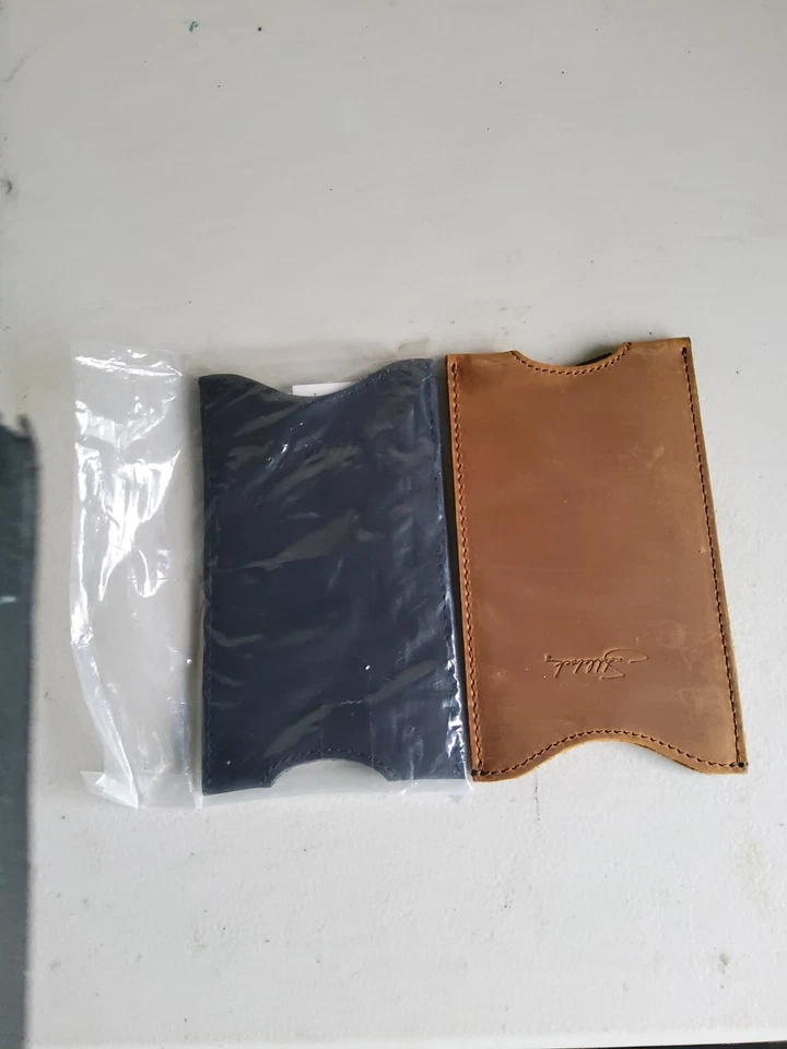 Cartera manga cuero Saddleback marrón, solo marrón Foto 1 de 1