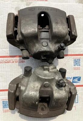 99-05 JUEGO PINZAS FRENO DELANTERO DERECHO E IZQUIERDO BMW E46 325 54/22 OEM Foto 1 de 4