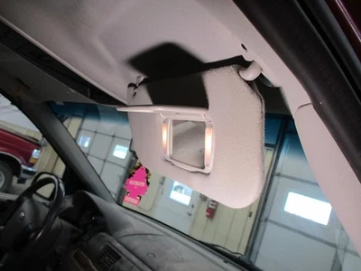 Used Right Sun Visor fits: 2004 Ford Freestar w/illumination Right Grade A Foto 1 de 4