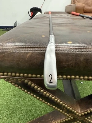 Hierro utilitario Titleist U500 2 para zurdos grafito rígido Foto 1 de 4