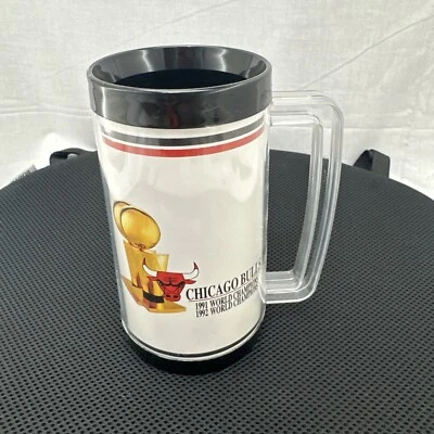 Taza de café Sharp’s 1991 - 1992-l World Champions Chicago Bulls, taza de plástico Foto 1 de 4