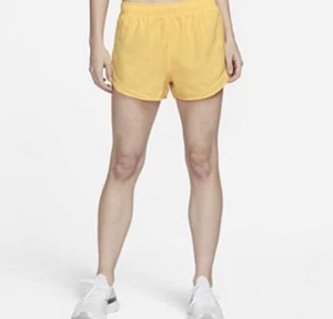 Nuevos pantalones cortos de entrenamiento para correr para mujer talla M - Imagen 1 de 4