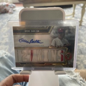 Steve Carlton 2020 topps triple threads multi patch auto 17/18 Philies