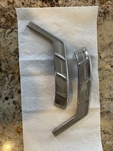 1956 Chevy Bel Air Original Trim Pieces - Foto 1 di 2