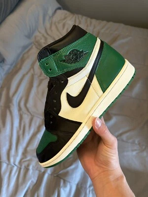 Talla 11 - Jordan 1 Retro Alto OG Verde Pino 2018 Foto 1 de 4