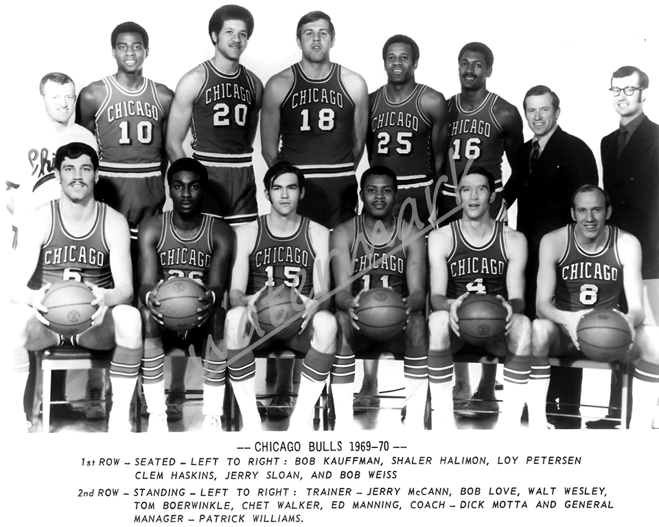Imagen del equipo NBA 1969-70 Chicago Bulls en blanco y negro con nombres foto de 8 X 10  Foto 1 de 1