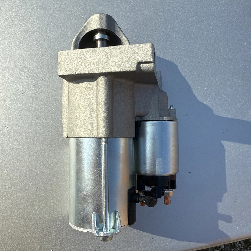 Arranque para Chevy Silverado GMC Sierra Tahoe Suburban 2008-2017 4,8 L 5,3 L 6,2 L Foto 1 de 4