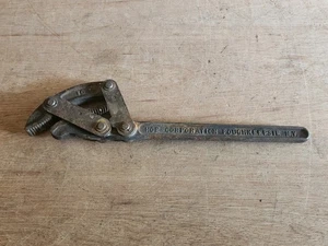 HOE Self Adjusting Pipe Wrench No 10 Poughkeepsie USA 1922 Spring Jaw Vintage - Picture 1 of 24