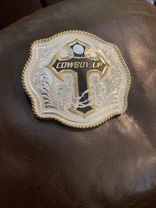 COWBOY UP - Kreuz ✝️ Gürtelschnalle (Montana Silberschmiede) - RAR!!! (21) - Bild 1 von 3