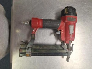 USED TOOL SHOP 1-9/16" NARROW CROWN STAPLER (QUC022010) - Picture 1 of 5