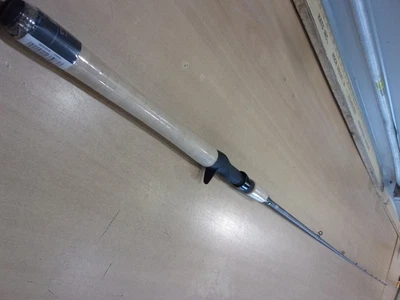 VARILLA DE FUNDICIÓN FENWICK HMG WALLEYE 7 pies 6 pulgadas potencia media Foto 1 de 4