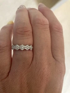 18ct White Gold Diamond Flower Ring - Picture 1 of 8