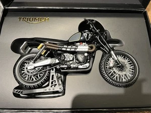 James Bond Triumph Scrambler 1200 1:12 Scale No Time to Die - 007 Corgi CC08401 - Picture 1 of 16