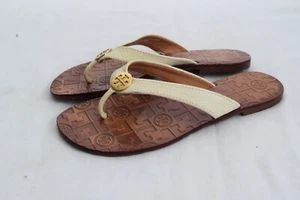 Tory Burch THORA ROYAL HELLBRAUNE RIEMCHENSANDALEN Damengröße 7M goldfarbenes Logo " - Bild 1 von 7