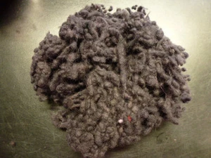Wool Dyed Fibers Slugz One Ounce Ebony - Picture 1 of 1