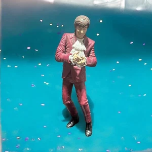 McFarlane Toys Austin Powers Figure Series 1 Red Suite - Picture 1 of 4