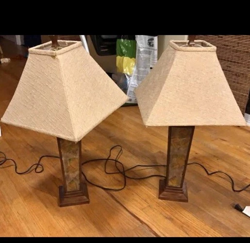 PAR 2 Lámparas de Mesa Ashley Muebles Poliéster con Hoja Caída Madera Pilar, Mid Cen Foto 1 de 4