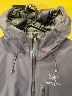 Chaqueta Arc'teryx Alpha IS Gore-Tex, Negra, Hombre Mediana Foto 1 de 4