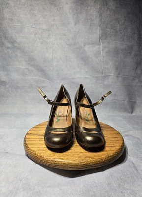 Mia Mujer Talla 7M Metálico Bronce 'Gigi' Cuero Vegano Mary Jane Tacón Bomba Foto 1 de 4