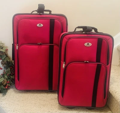 "Maleta de mano rodante Leisure™️ Marca Oasis ROSA INTENSO 26""+ Foto 1 de 4