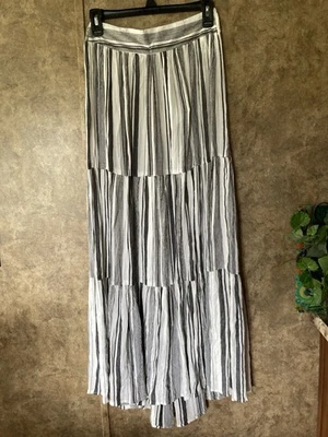 NUEVO CON ETIQUETAS Angie Falda de Playa Maxi Boho Hippie Blanca Negra Columpio de Lino en Niveles Completos L Foto 1 de 4