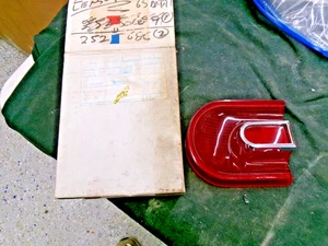 Nuevo de Lote Antiguo Dodge Dart 1965 lado izquierdo cuarto de luz trasera lámpara lente 2525689 - Imagen 1 de 4