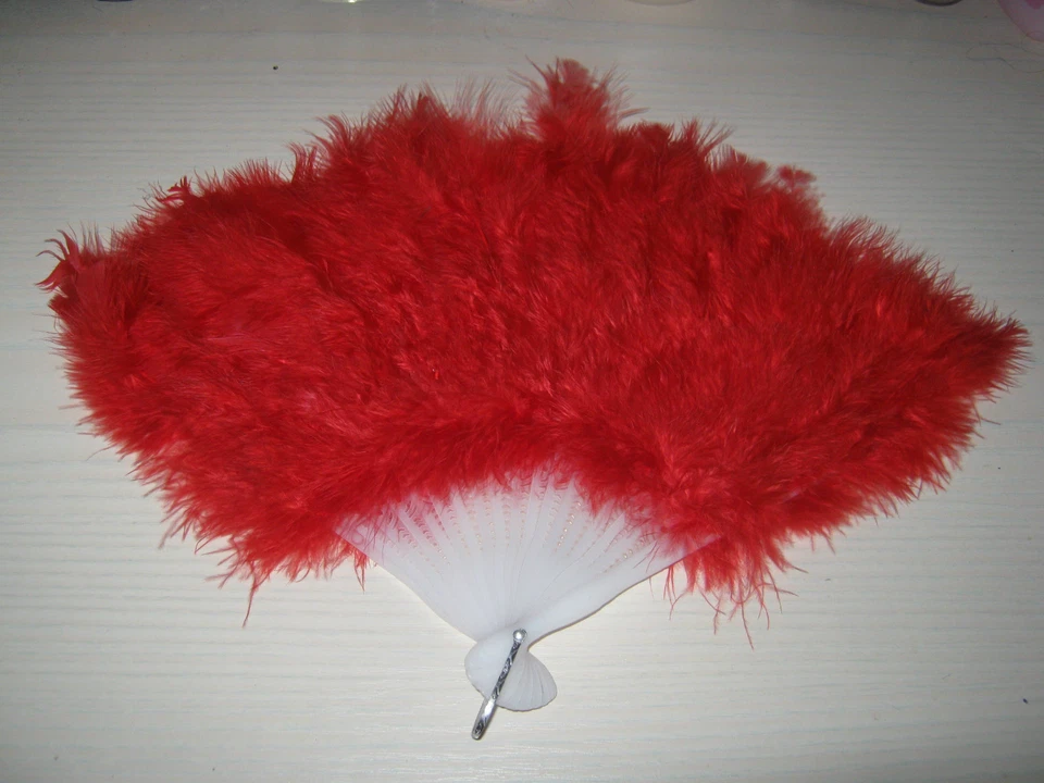 LUXURY  FEATHER FAN FOR FANCY DRESS- RED COLOUR. - Image 1 of 1