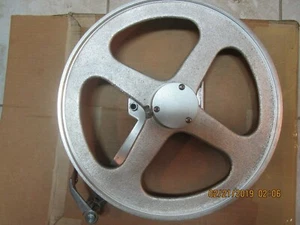 Rueda de sierra Biro con eje bering y placa de bisagra modelo 34 FABRICANTE DE EQUIPOS ORIGINALES # A15003U335 - Imagen 1 de 2