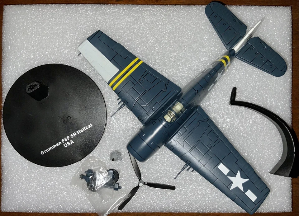 Grumman F6F Hellcat - MOTORE ROTTO - Scala 1:72 - Immagine 1 di 1