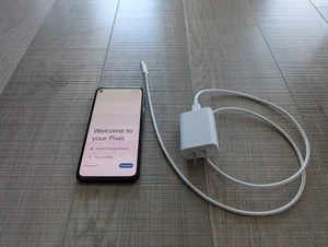 Google Pixel 4a - 128 Go - Noir juste (débloqué) - Photo 1 sur 1