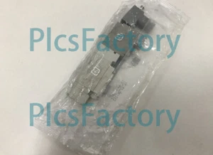 1PC New SMC SY5120-5D-01 SY51205D01 Solenoid Valve Free Shipping - Imagen 1 de 1