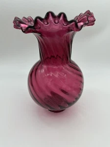 Vintage Ruffled Cranberry Glass/flower Vase - Picture 1 of 2