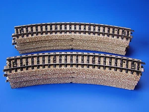 MARKLIN H0 - 5100 - 10x CURVED RAILS - M Track // EXC - Picture 1 of 2